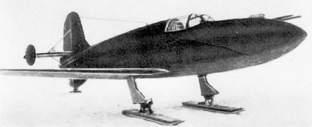 Истребитель «БИ» №3 перед последним полетом.