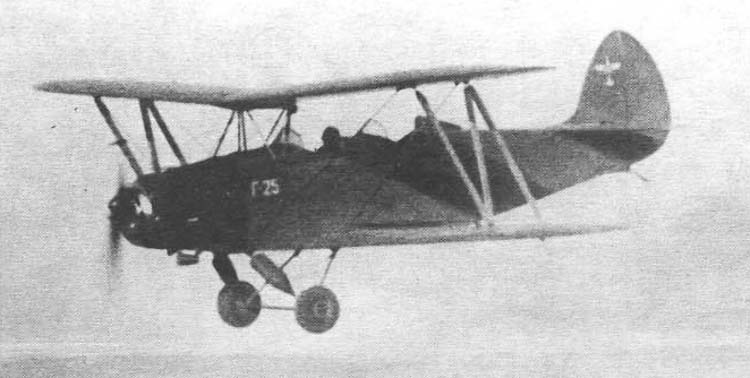 Учебно-тренировочный самолет Г-25