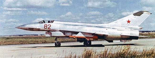 Истребитель Е-8/2