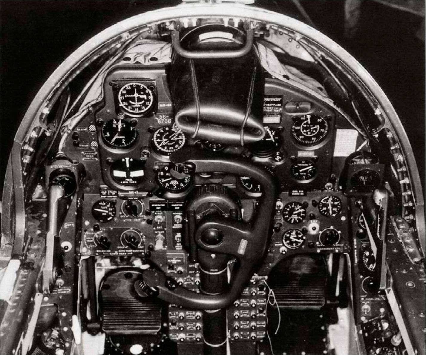 Кабина пилота Lockheed U-2
