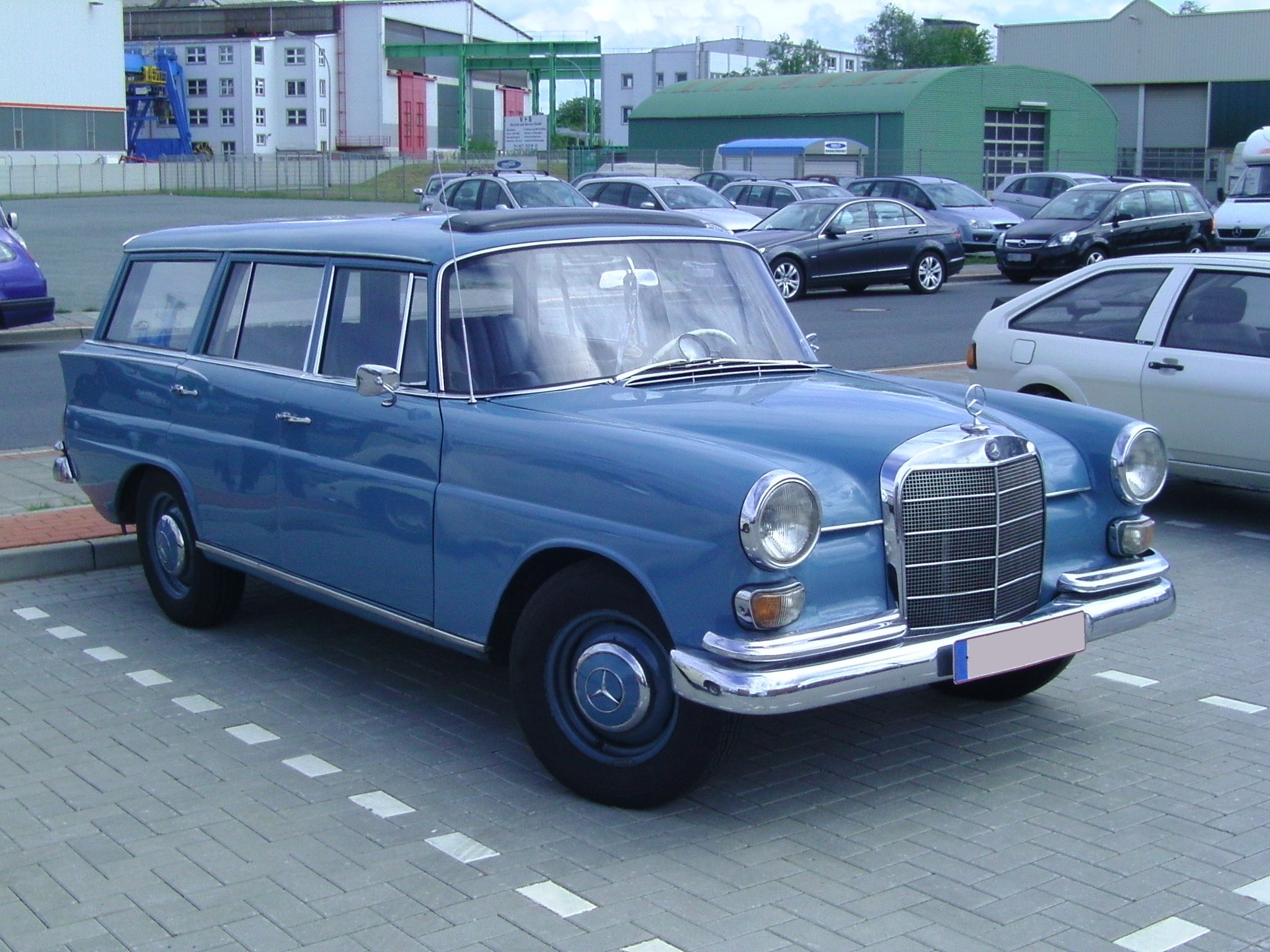 Mercedes-Benz W110