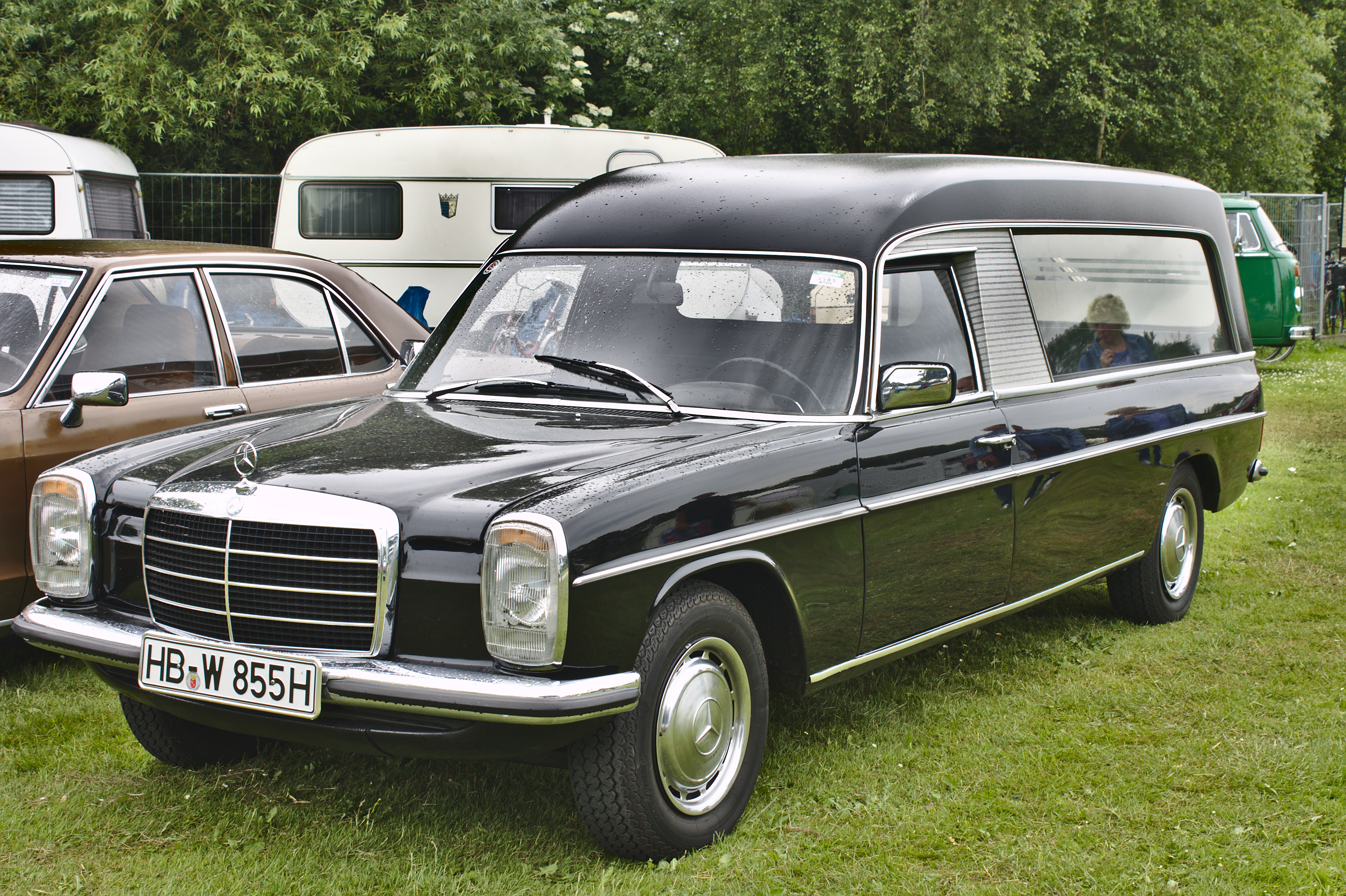 Mercedes-Benz W115