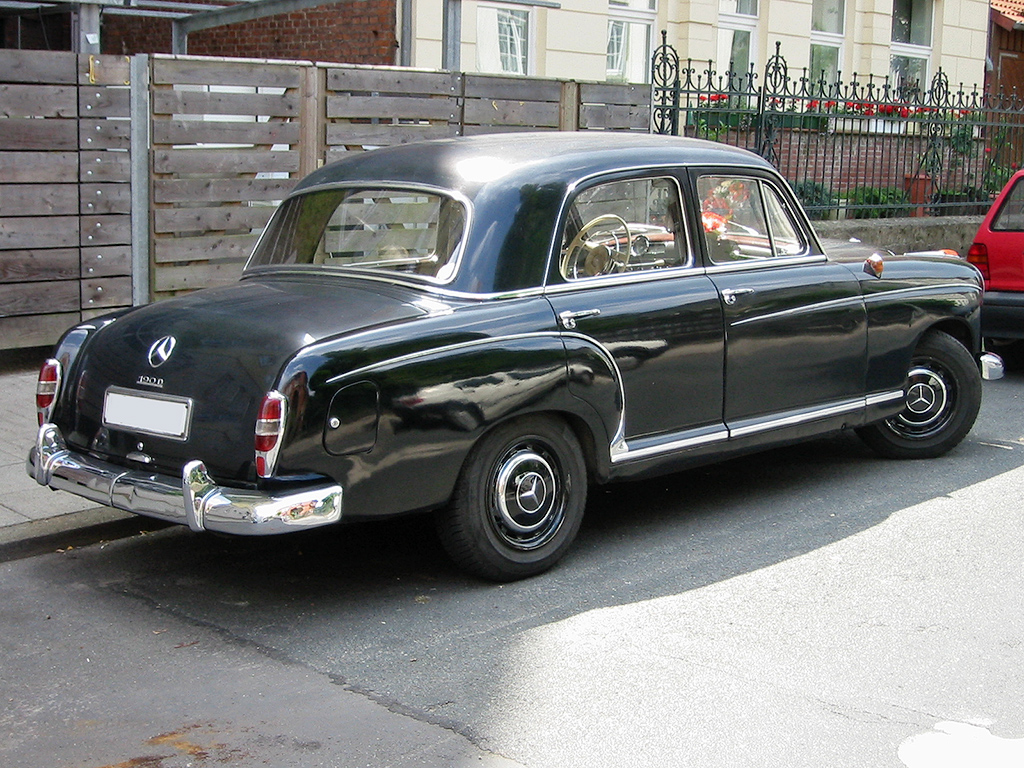 Mercedes-Benz W121