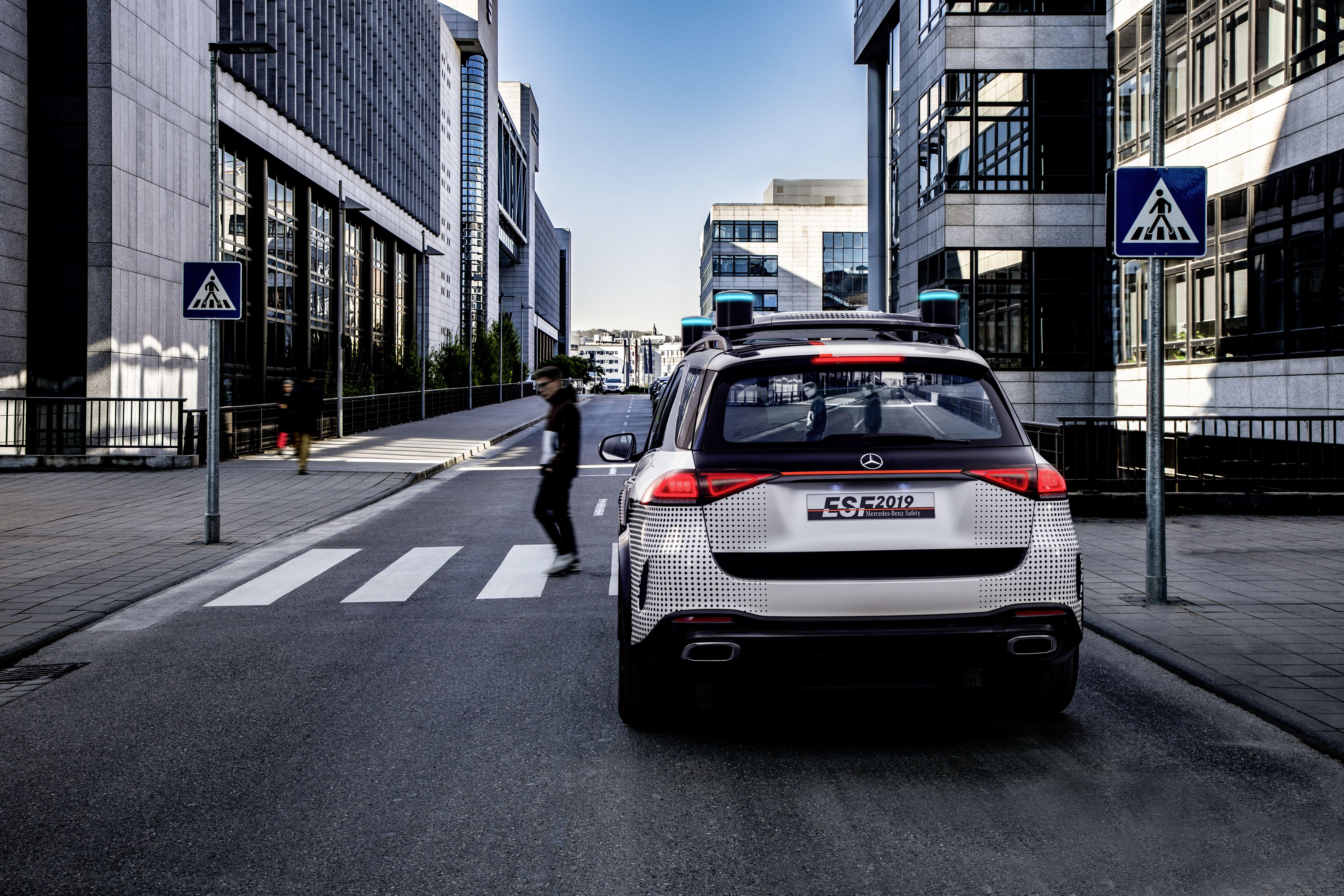 Mercedes-Benz ESF 2019