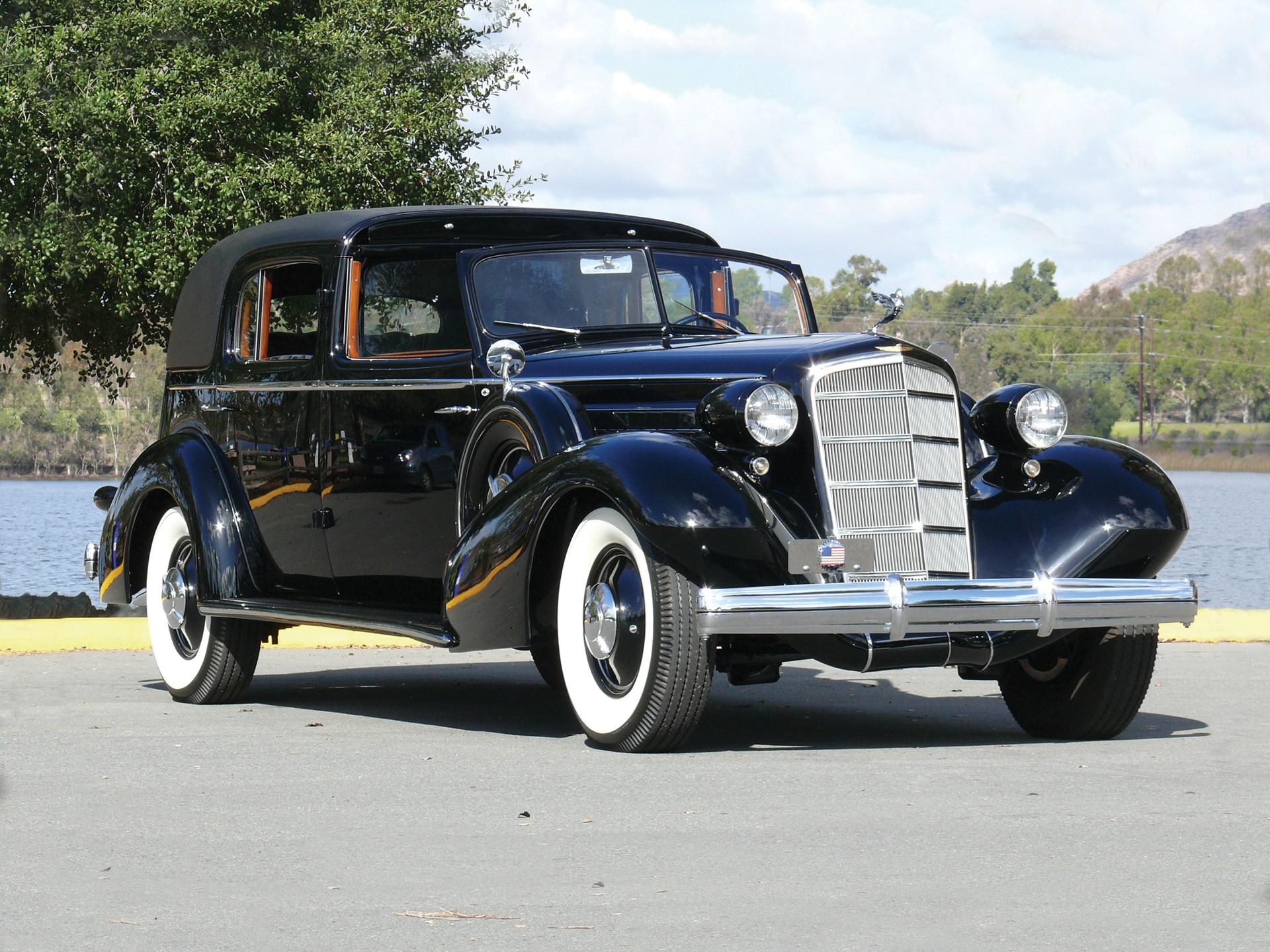 Cadillac V-12 series 370E