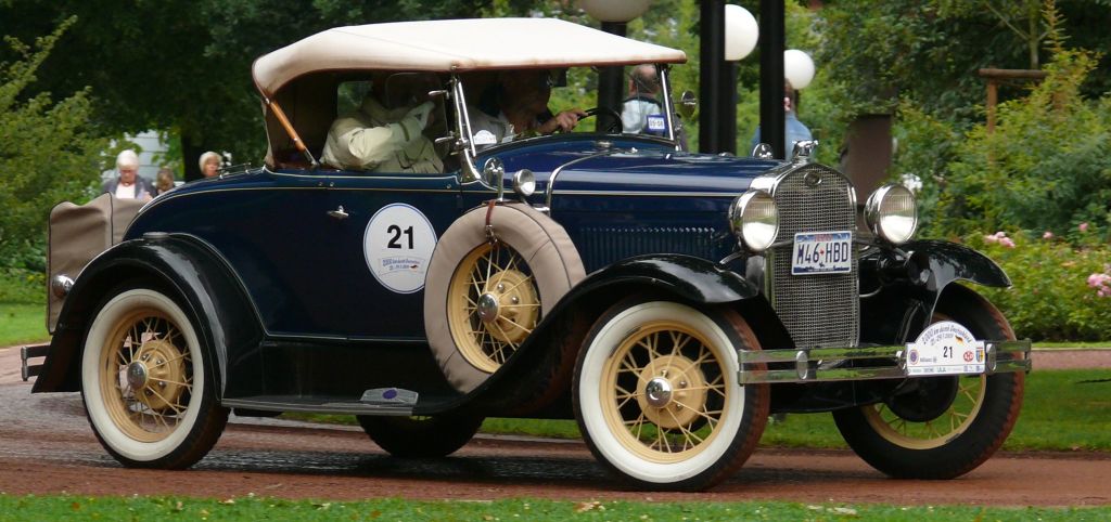 Ford Model A Deluxe Roadster (1927 г)