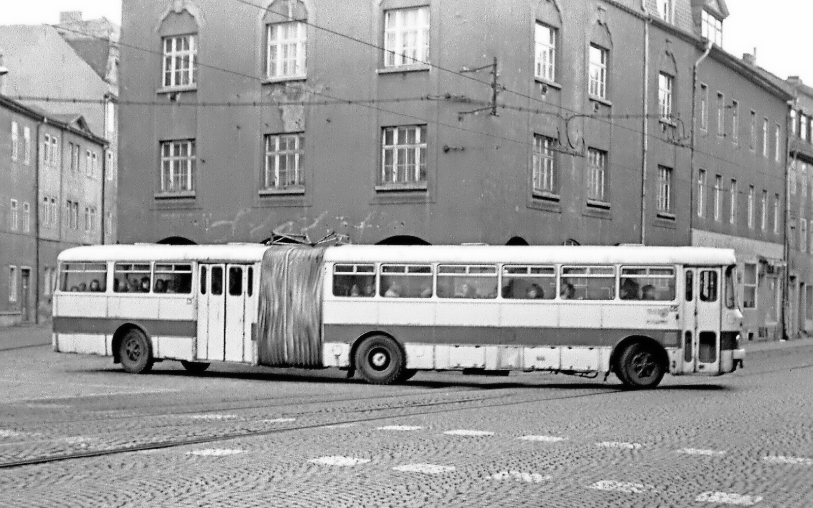 Ikarus 180.22