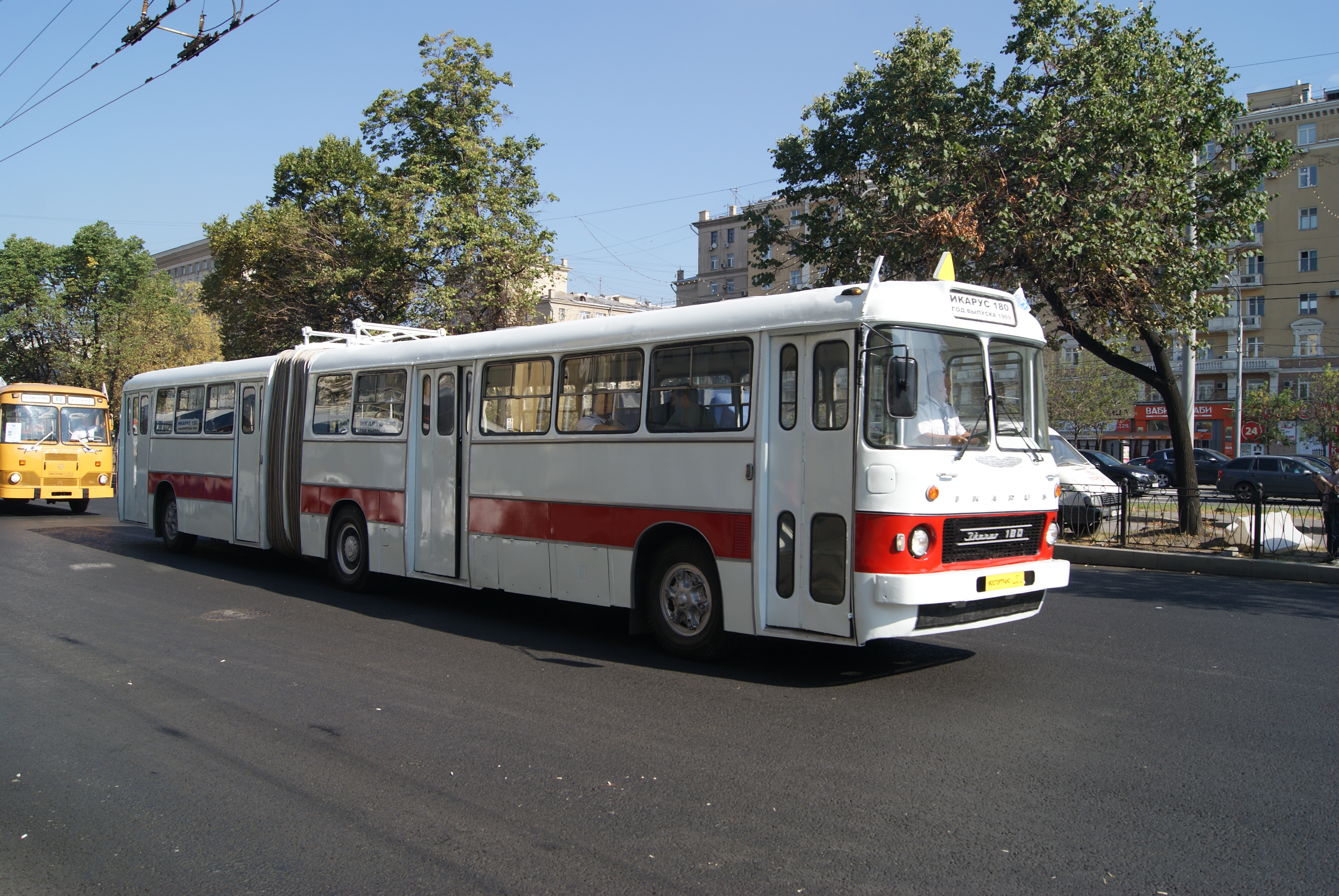 Ikarus 180.31