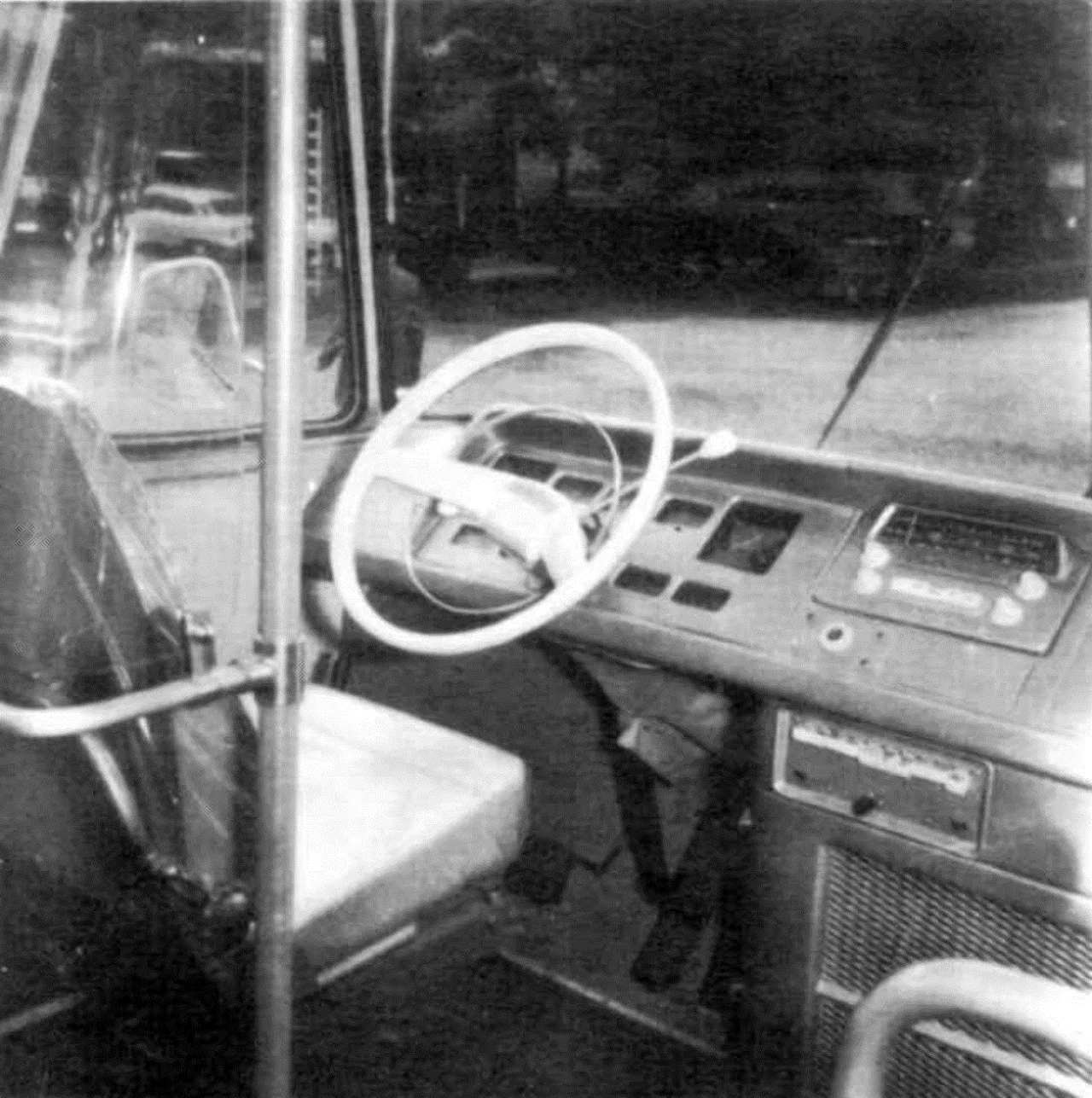 Кабина Ikarus-303