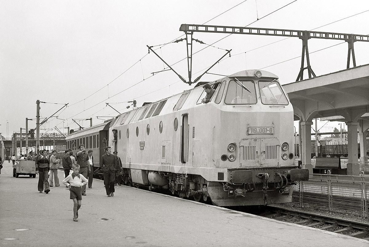 Тепловоз DR 119 001