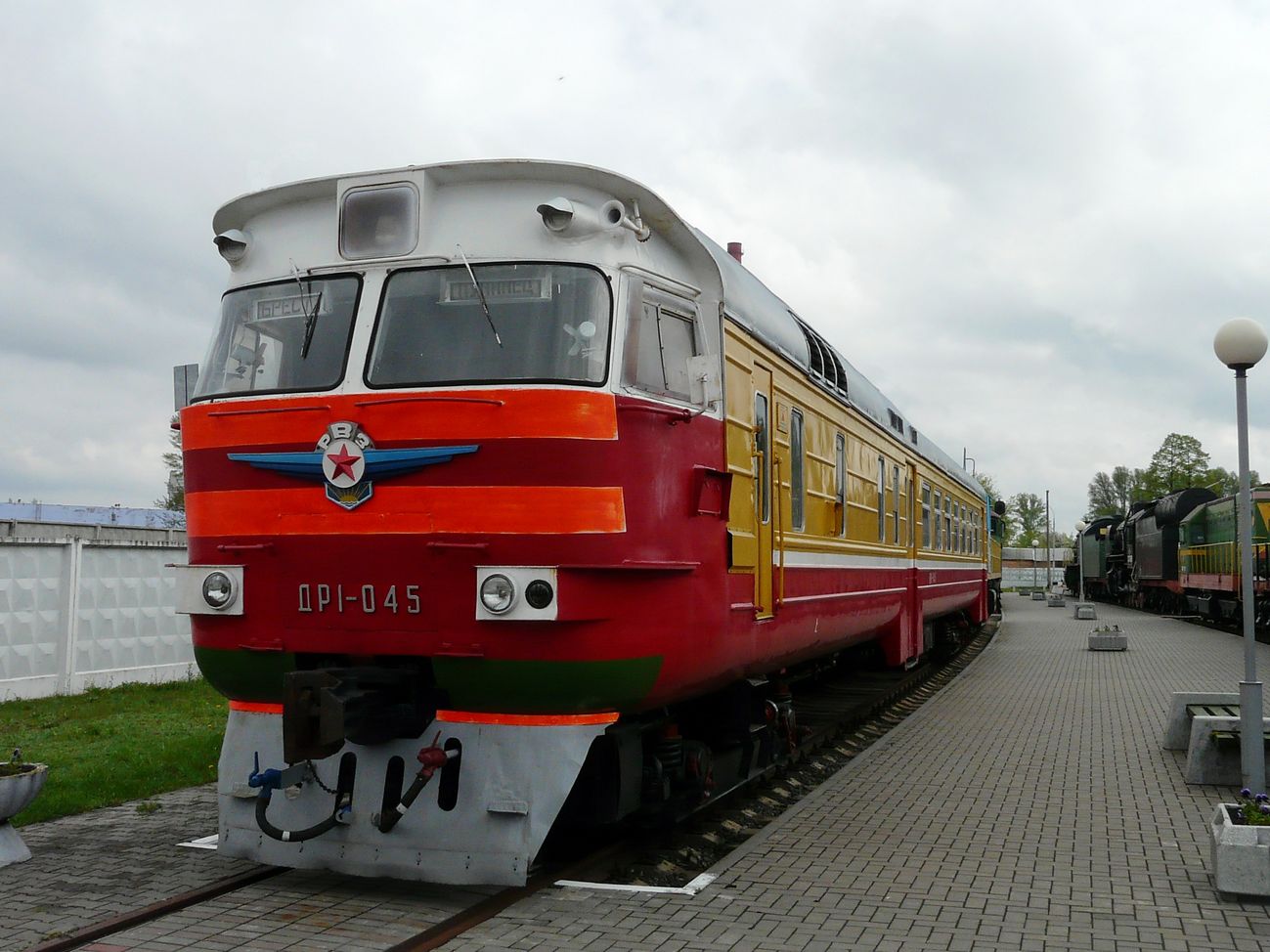 Дизель-поезд ДР1