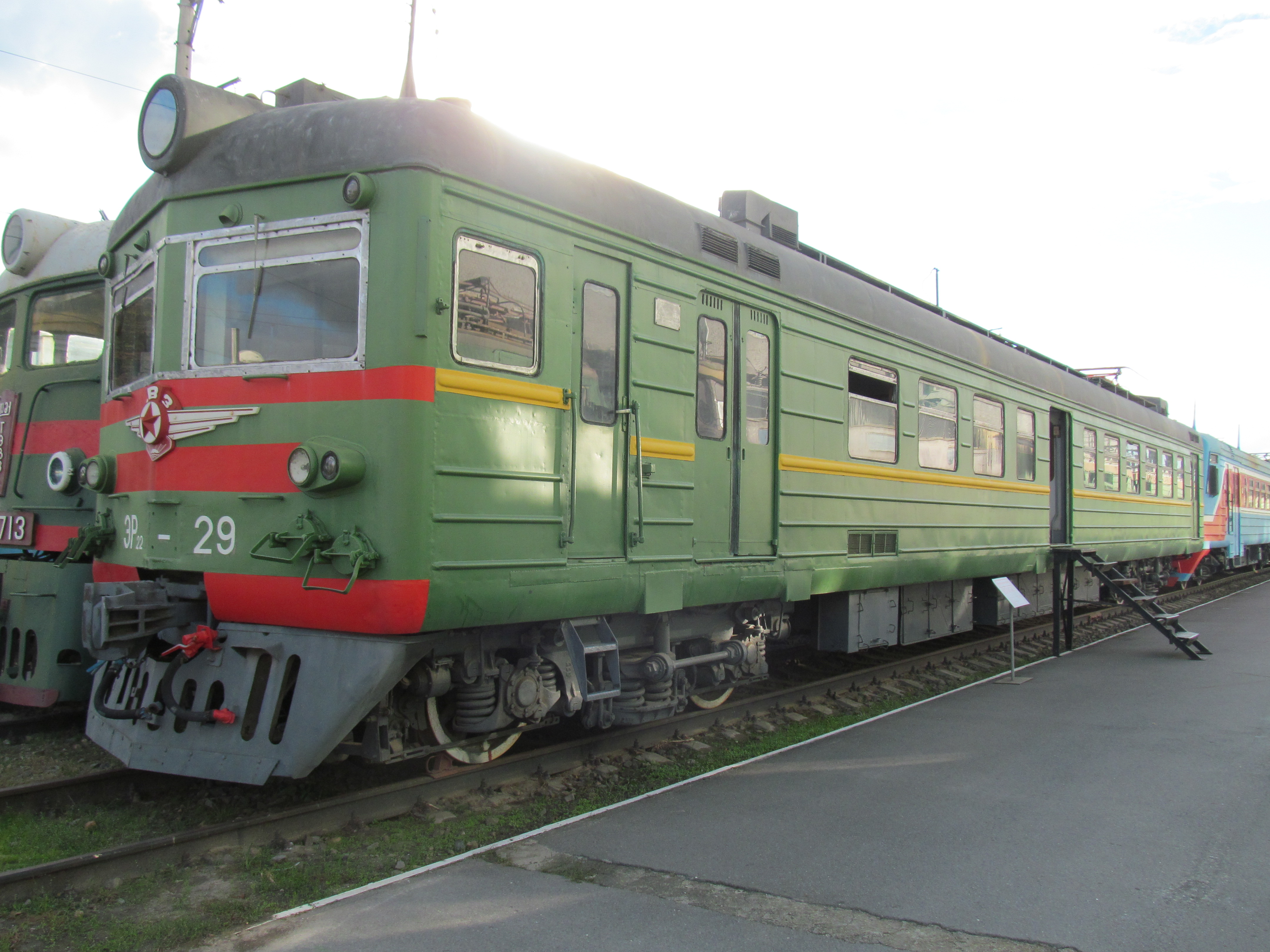 Электропоезд постоянного тока Эр-22