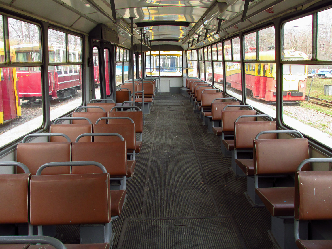 Салон трамвая РВЗ-7