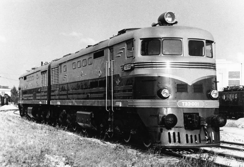 Первый тепловоз ТЭ3-001 Харьковского завода