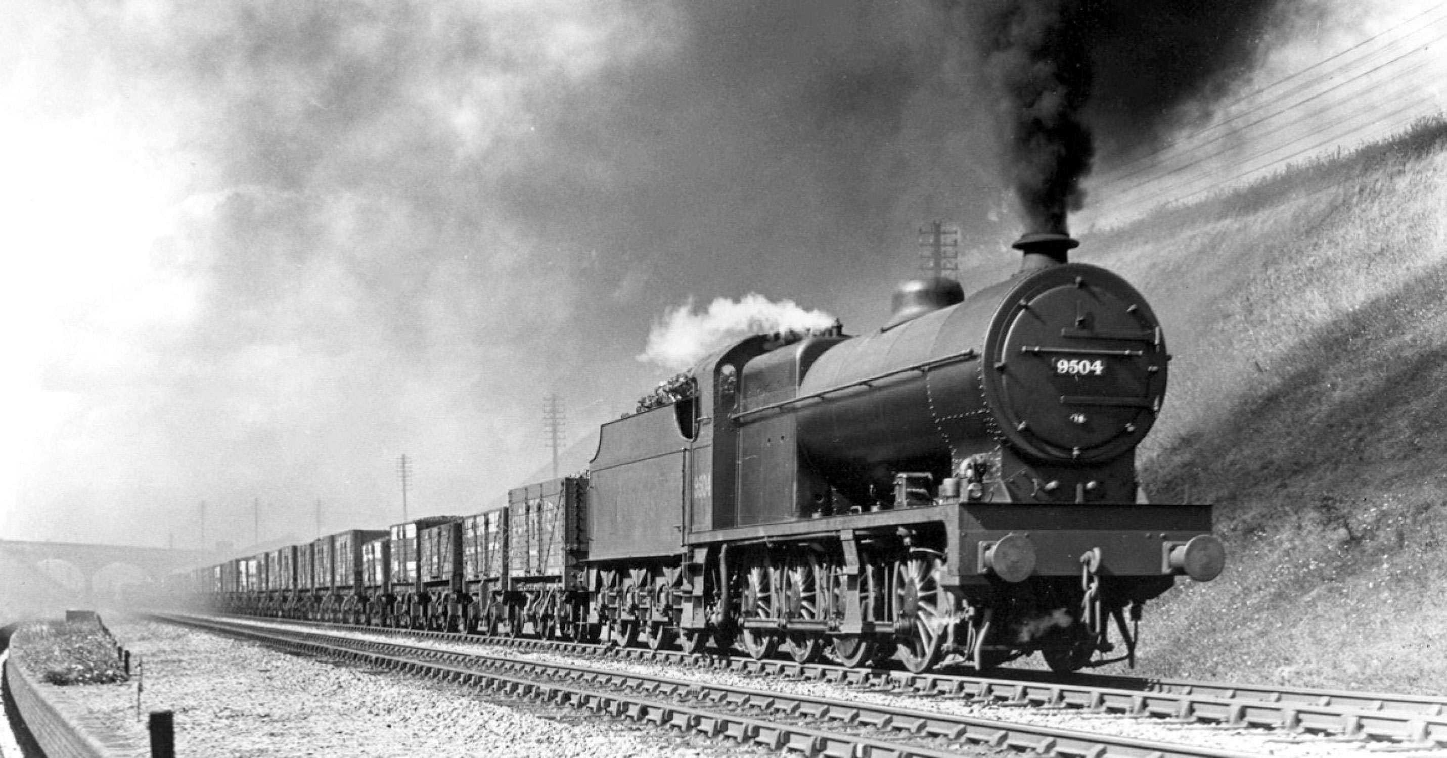 LMS Class 7F 0-8-0