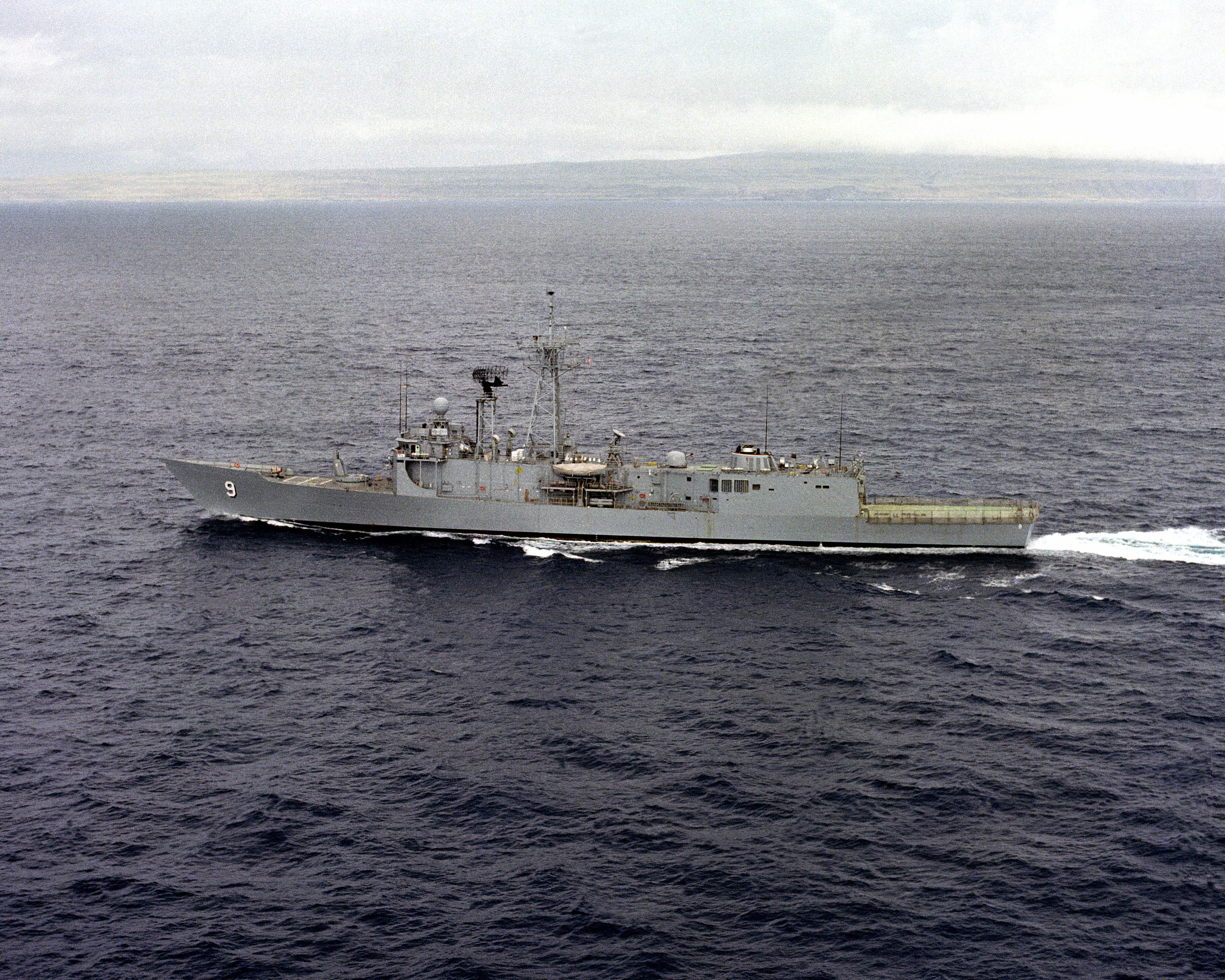 USS Wadsworth (FFG-9)