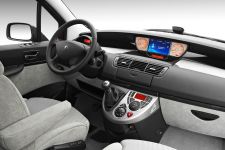 Салон Peugeot 807